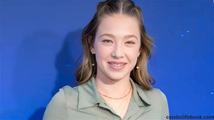 Courtney Jines: The Rising Star In Hollywood