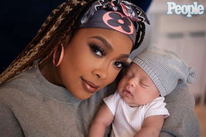 DA BRAT SAYS SHE HAS “PASSED HER FIRST SEMESTER” OF PREGNANCY