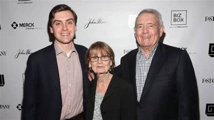Dan Rather Bio, Age, Height, Wife, Salary, Net Worth, CBS