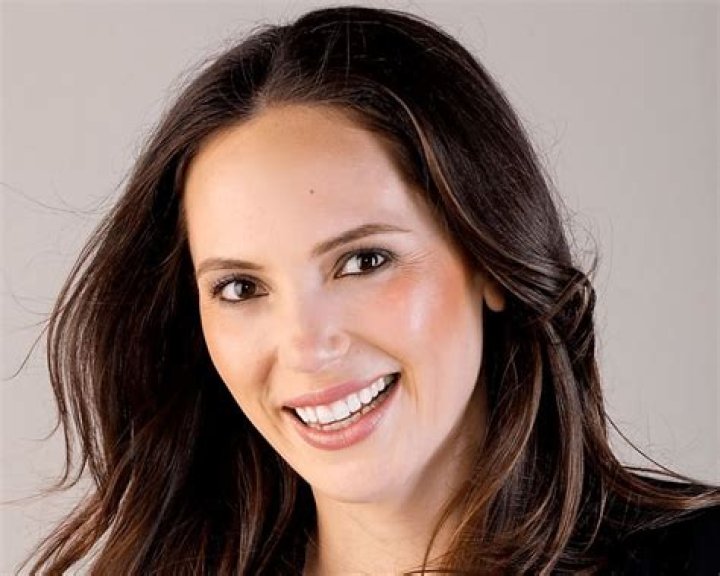 Davina Potratz Bio, Age, Height, Boyfriend, Kid, Salary, Selling sunset