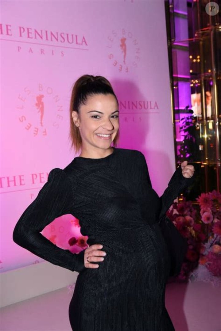 Denitsa Ikonomova Enceinte