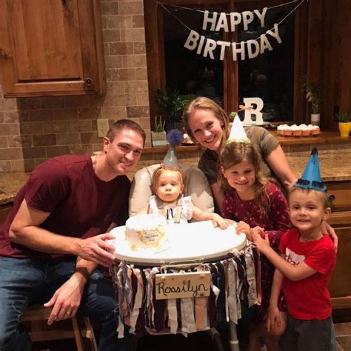 Details On Kyle Gibson’s Wife, Children, Parents And Sibling