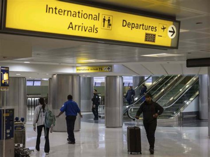 	Dexter Fowler doesn’t back away from comments on Donald Trump’s travel ban	