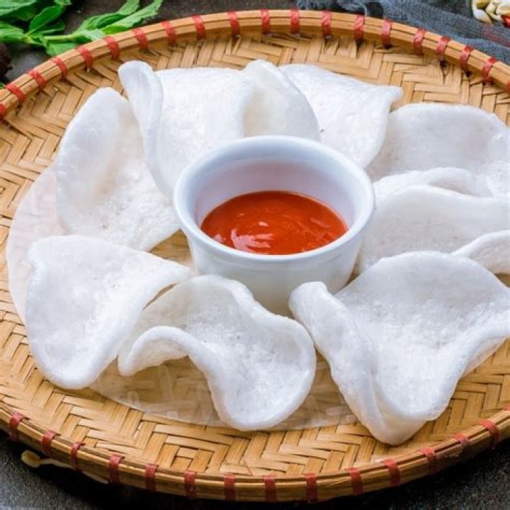 Did prawn crackers originate from Malaysia or Indonesia, and which country has the better version?