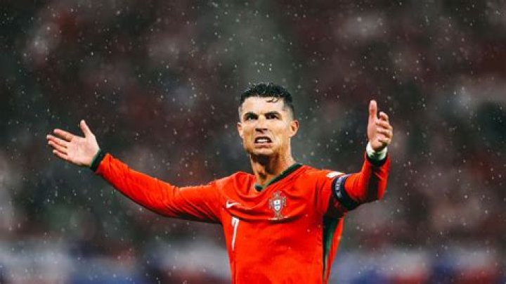 Die einsame Menschmaschine - Zum Karriereende von Ronaldo – 11FREUNDE