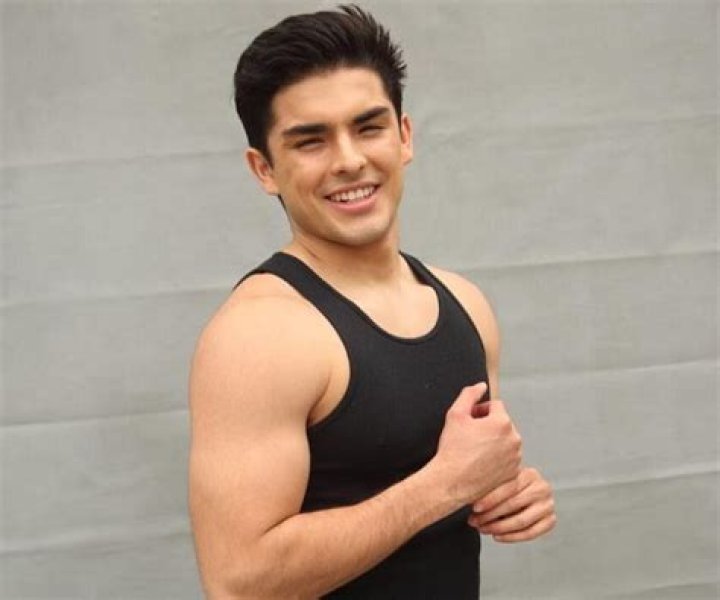 Diego Tinoco: Wiki, Bio, Age, Height, Birthday, Girlfriend, Net Worth