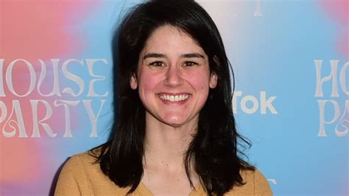 Discovering Elyse Myers: A Bright Star From Penn State