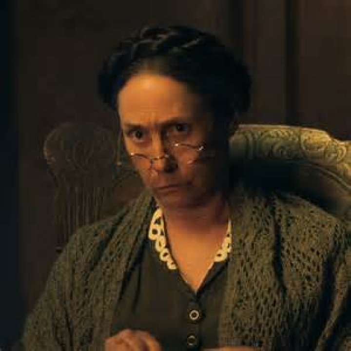Donovan Roth: Who is Laurie Metcalf's son?