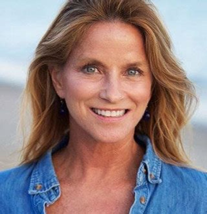 Dorothy Lucey Bio, Age, Height, Husband, Salary, Net Worth, KTTV