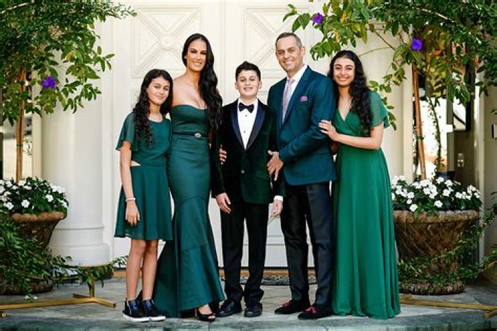 Dr. Sheila Nazarian Bio, Age, Husband, Children, and Net Worth
