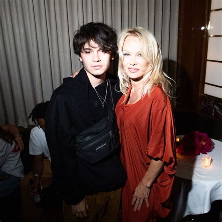 Dylan Jagger Lee's Financial Journey: Understanding His Net Worth