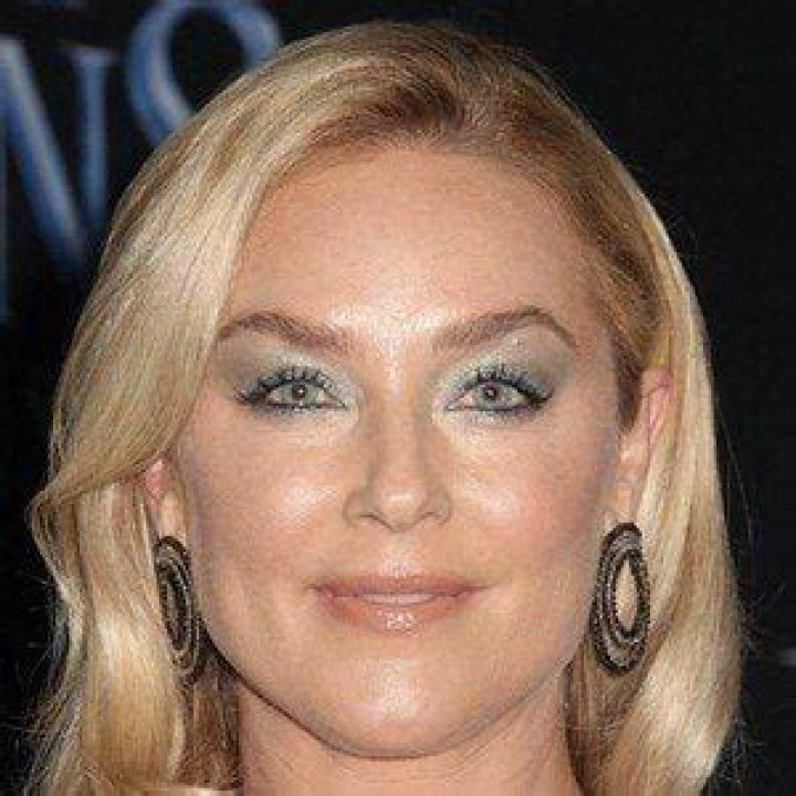 Elisabeth Röhm Biography