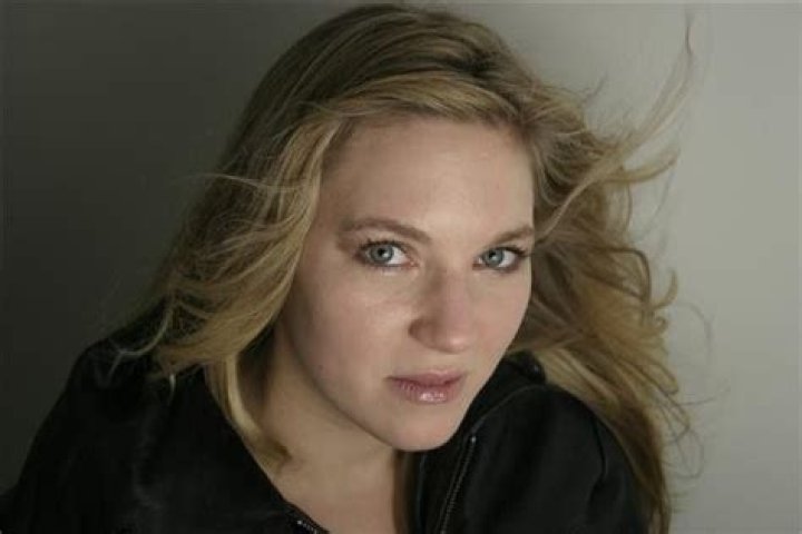 Emily Gervers Net Worth | Bio, Family, Address, Career