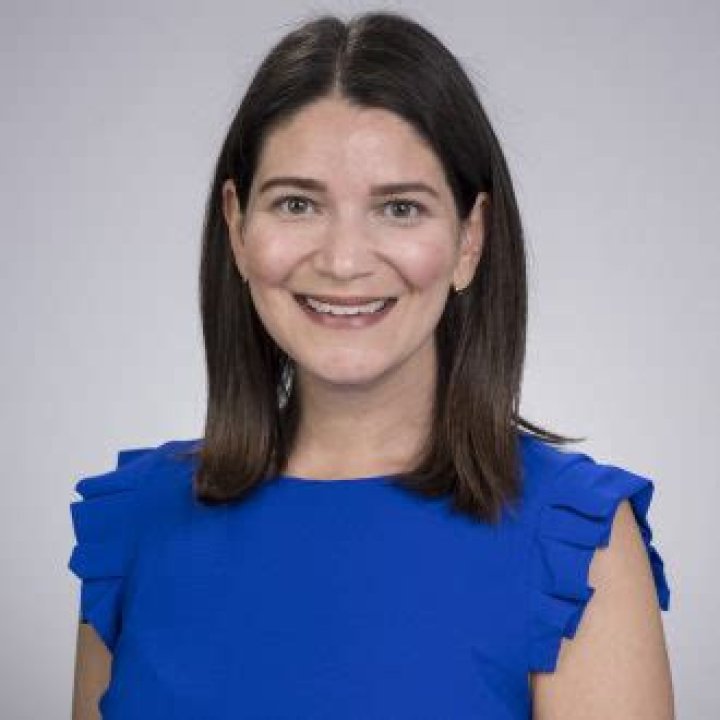 Emily Glazer Bio, Age, Height, Husband, Salary, Net Worth, Wall Street Journal