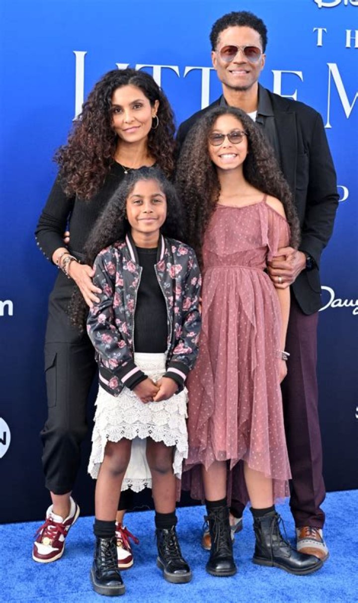 ERIC BENET, WIFE, AND KIDS ATTEND “THE LITTLE MERMAID” PREMIERE