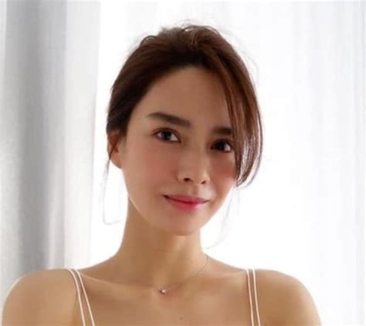 Erich Gonzales: Wiki, Bio, Age, Height, Boyfriend, Real Name, Net Worth