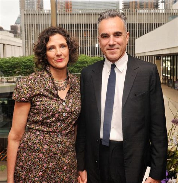 Exploring The Enigmatic Relationship Of Daniel Day-Lewis And His Wife
