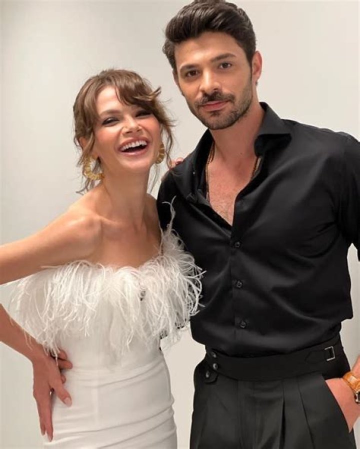Exploring The Life Of Halit Özgür Sarı's Wife