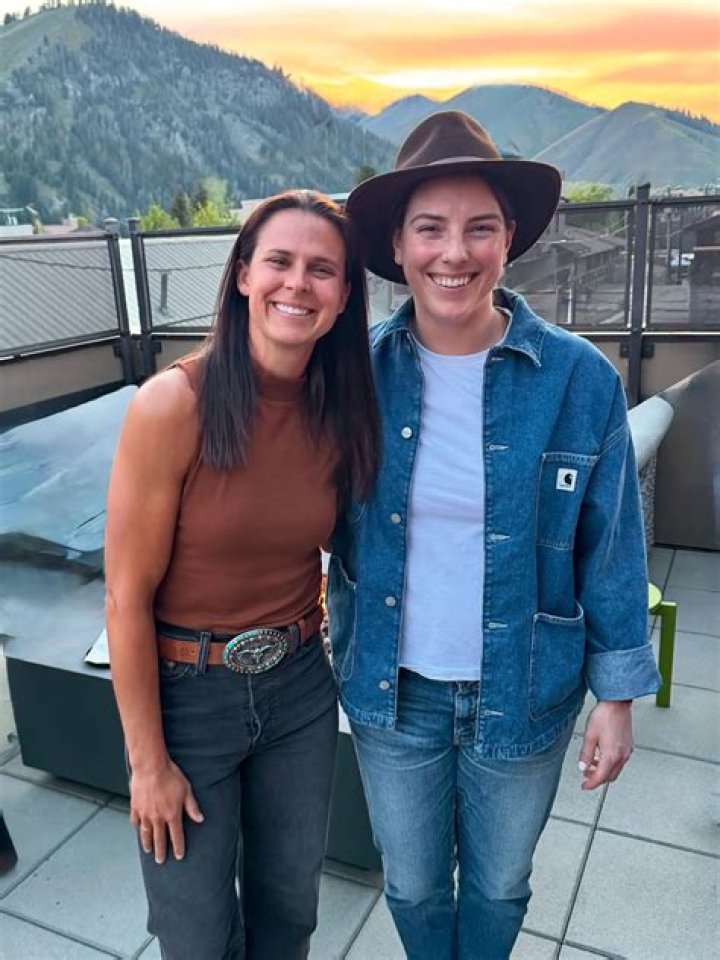 Exploring The Life Of Hilary Knight's Girlfriend