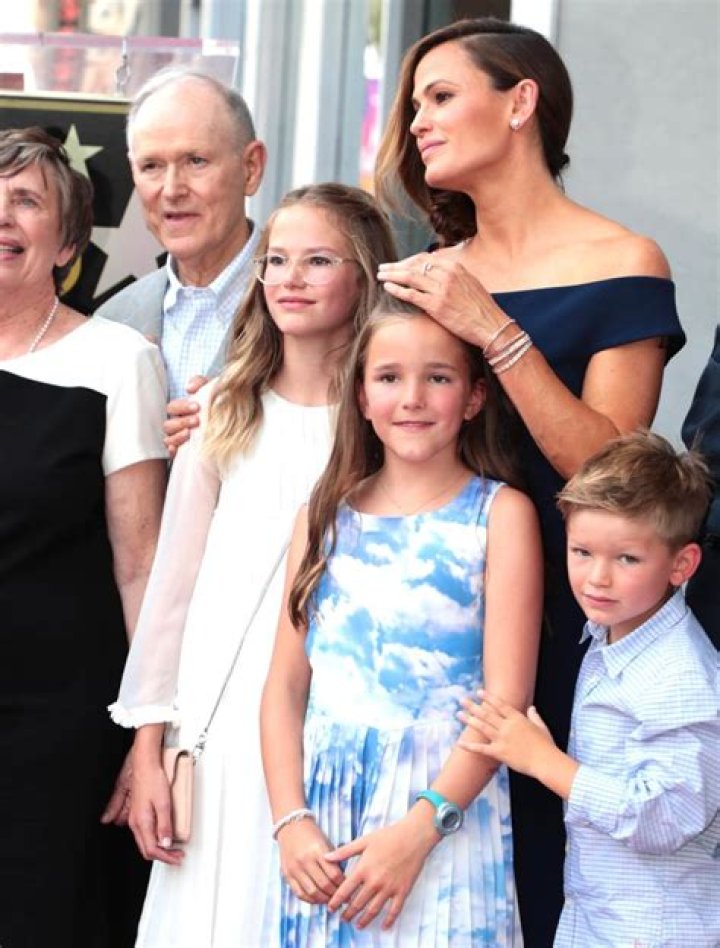 Exploring The Lives Of Jennifer Garner And James Garner: A Journey Through Talent And Legacy