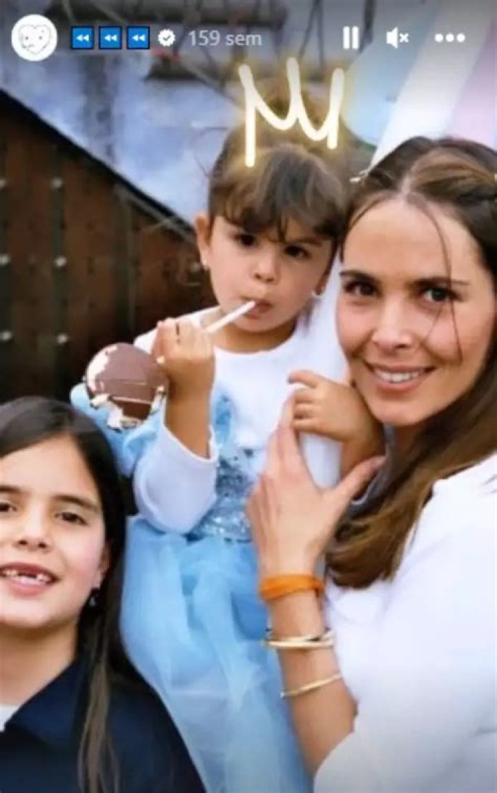 Exploring The Lives Of Mariana Levy And Paula Fernández