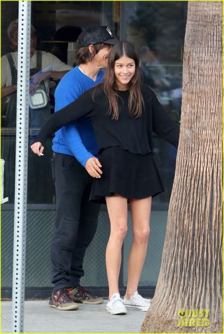 Exploring The Love Life Of Anthony Kiedis: His Girlfriends And Relationships