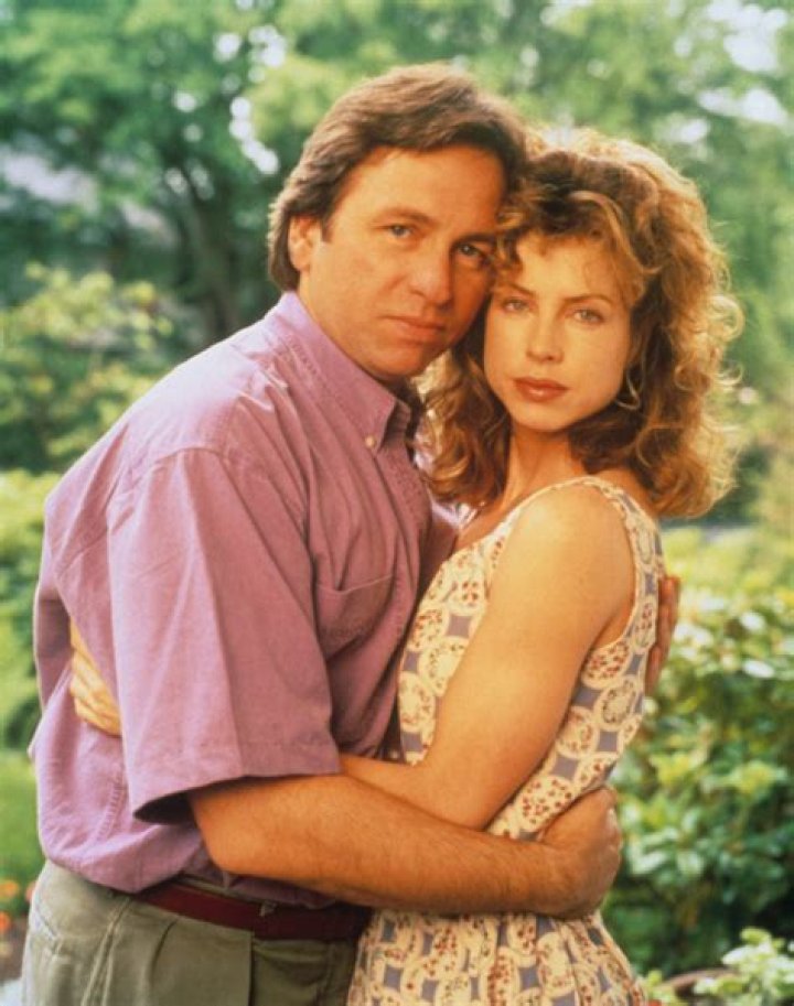 Exploring The Love Life Of Julianne Phillips: Did She Remarry?
