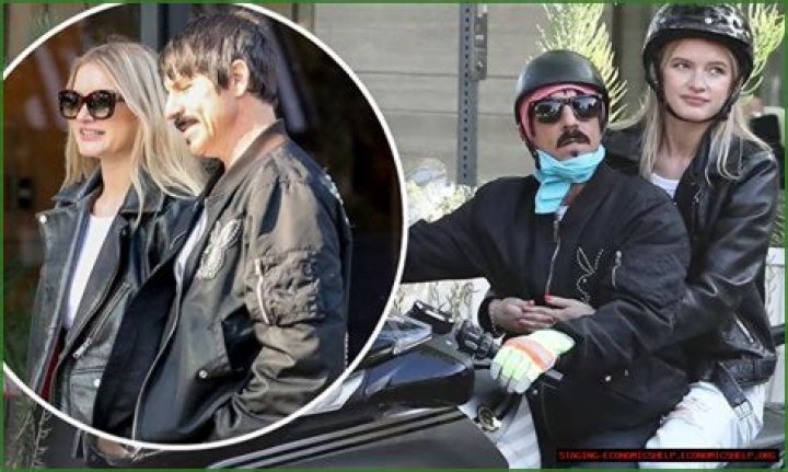 Exploring The Relationship Of Anthony Kiedis And His Girlfriend