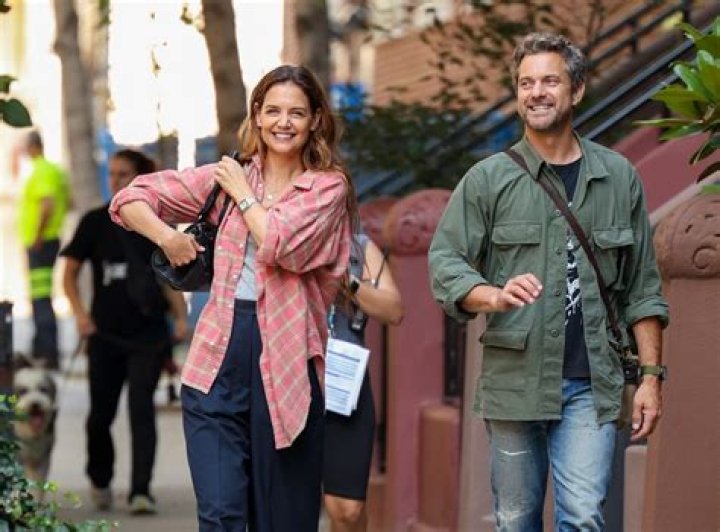Exploring The Romantic Journey: Katie Holmes Boyfriend List