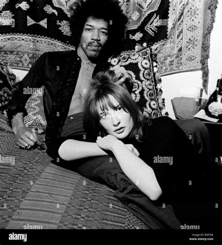 Exploring The Romantic Life Of Jimi Hendrix: A Girlfriend List