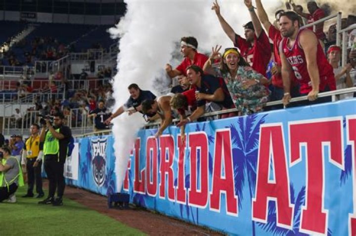 	FAU leaves Conference USA, joins American Athletic Conference	