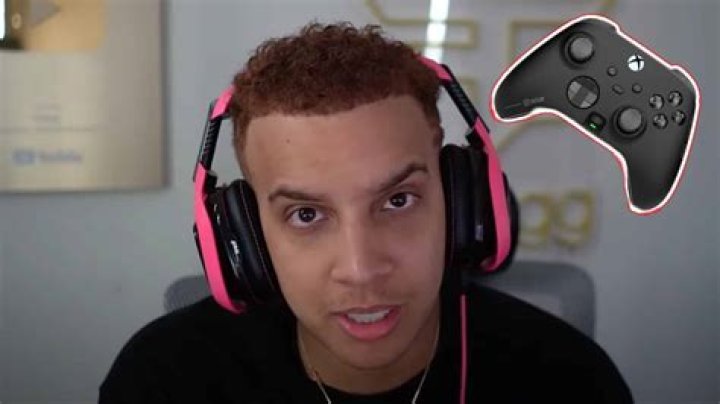 FaZe Swagg unveils insane SCUF controller worth over $2000