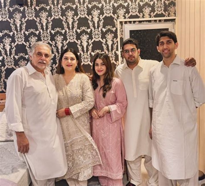 Fazila Qazi Wiki, Hot, Husband, Biography, Age, Family, Parents, Height