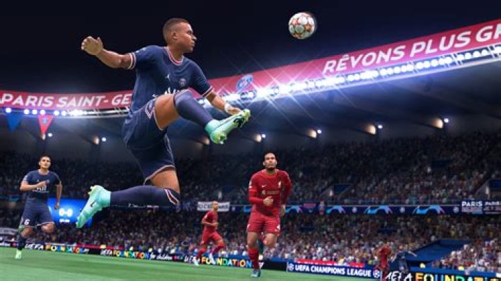 FIFA 22: How to Fake Shot (Normal, Running & Speed Boost)