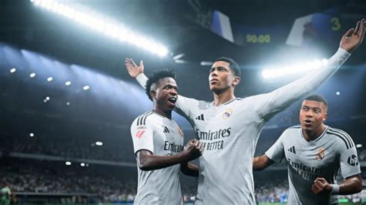 FIFA 22: How to Play With Friends in All Game Modes