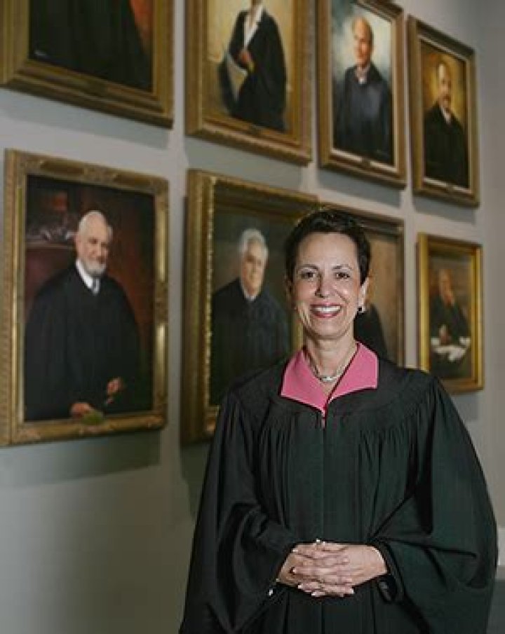 	Fl. Supreme Court Justice Barbara Pariente Visits: Asks for “Yes” on Merit Retention	