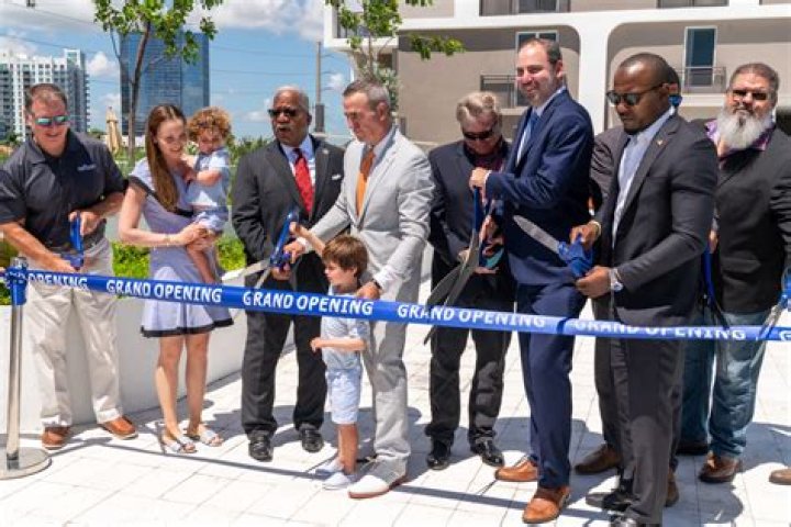 	FLAGLER STATION PROPOSAL IS UNVEILED	