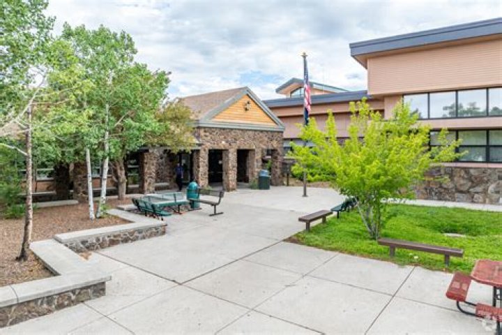 Flagstaff High School - Flagstaff