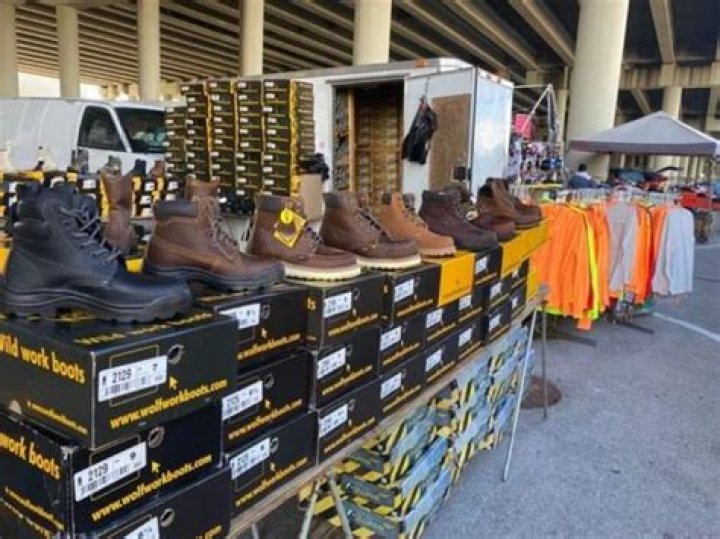 	FLEA MARKET UNDER I-95 MOVING TO LAKE WORTH HIGH CAMPUS	