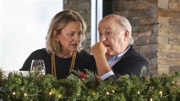 Flora Pérez: Everything About Amancio Ortega's Wife