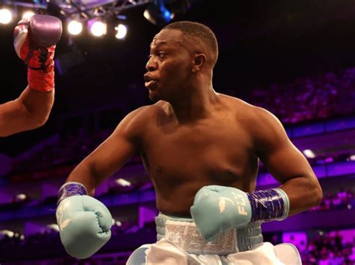 Floyd Mayweather confirms 2022 boxing return with potential YouTuber clash