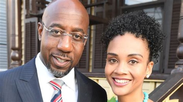 Fred Glusman - Bio, Age, Net Worth, Height, Married, Nationality, Career