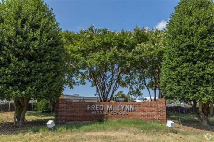 Fred M Lynn Middle School - Woodbridge