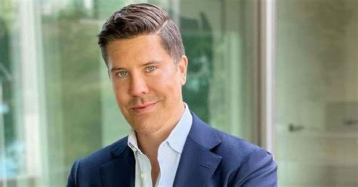 Fredrik Eklund Net Worth | Bio, Family, Address, Career