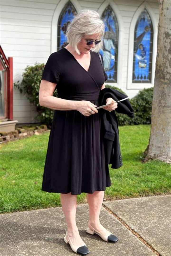 Funeral Dress To Impress: A Guide To Appropriate Attire For Mourning
