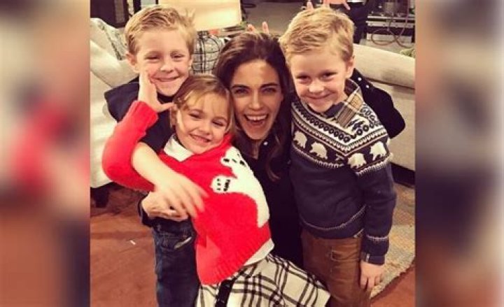Georgia March Luckinbill: Facts About Amelia Heinle's daughter