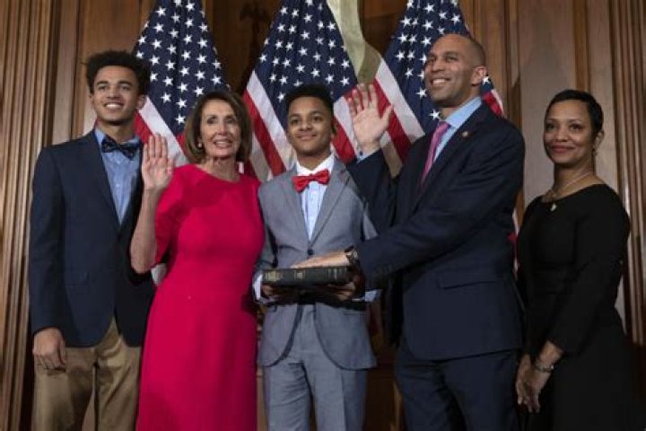 Hakeem Jeffries Wife: The Woman Behind The Politician
