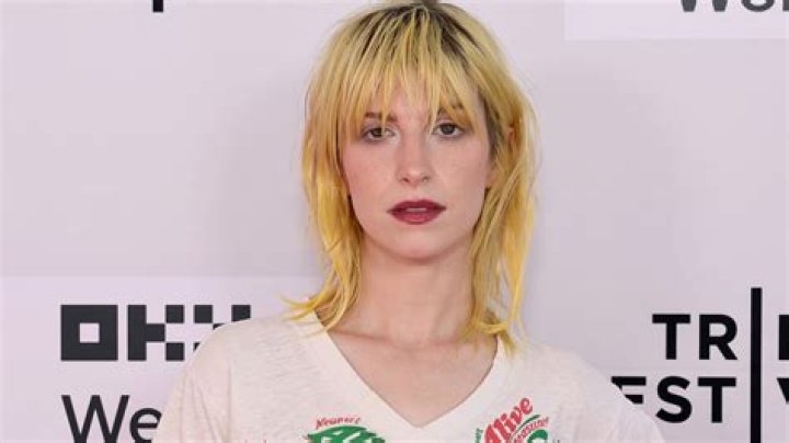 Hayley Williams Net Worth 2024
