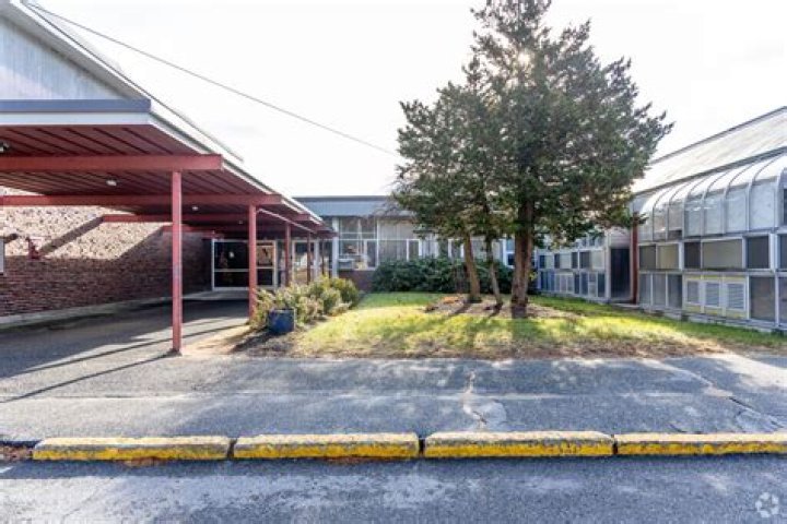 Heath Brook Elementary School - Tewksbury