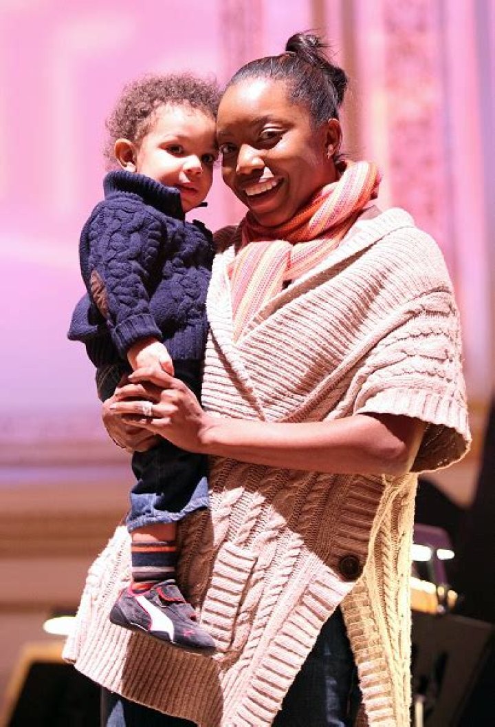 HEATHER HEADLEY AND SON AT REHEARSAL